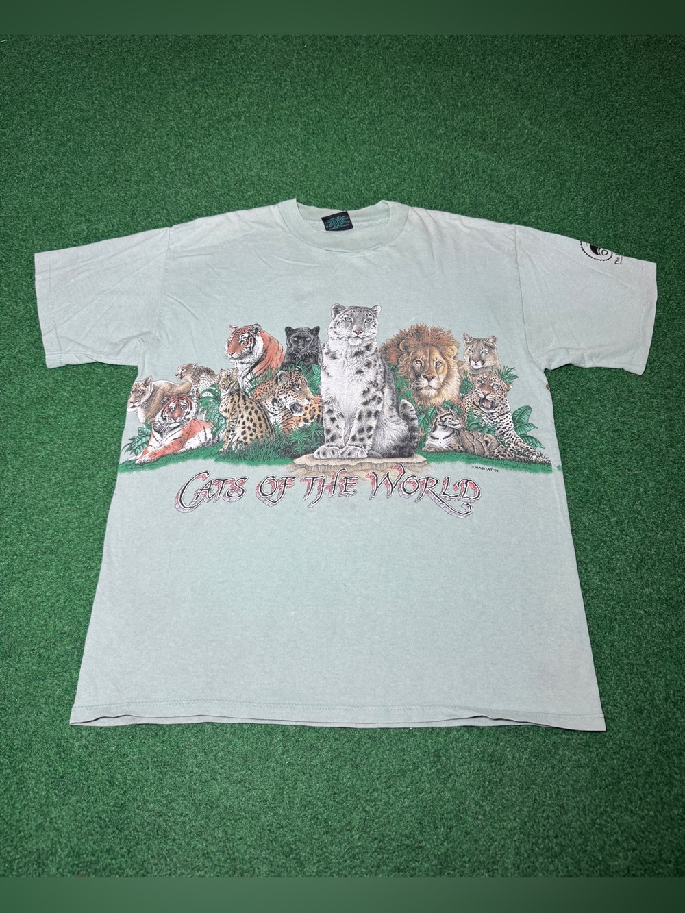 Big Cats Vintage Habitat T Shirt Large Tiger Lion Nature Animal Print Shirt